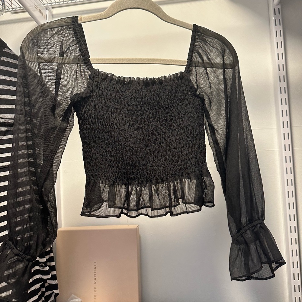 ☀️ Le Lis Black Smocked Ruffled Blouse